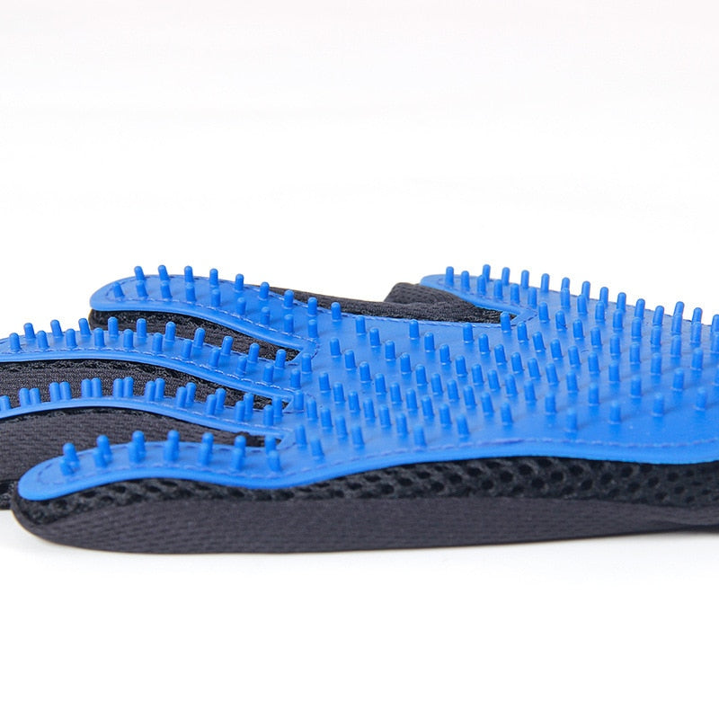 Cat & Dog Grooming Glove for Hair De-shedding & Grooming