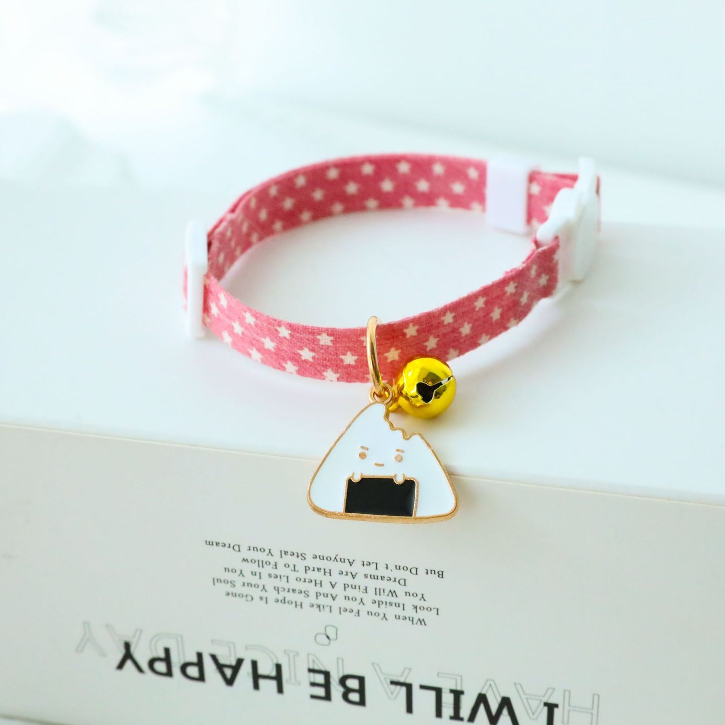 Adjustable Cat Collar(Includes a pendant, safety buckle & bells)