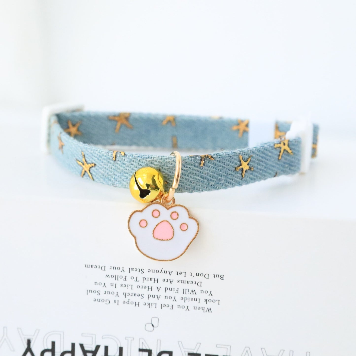 Adjustable Cat Collar(Includes a pendant, safety buckle & bells)