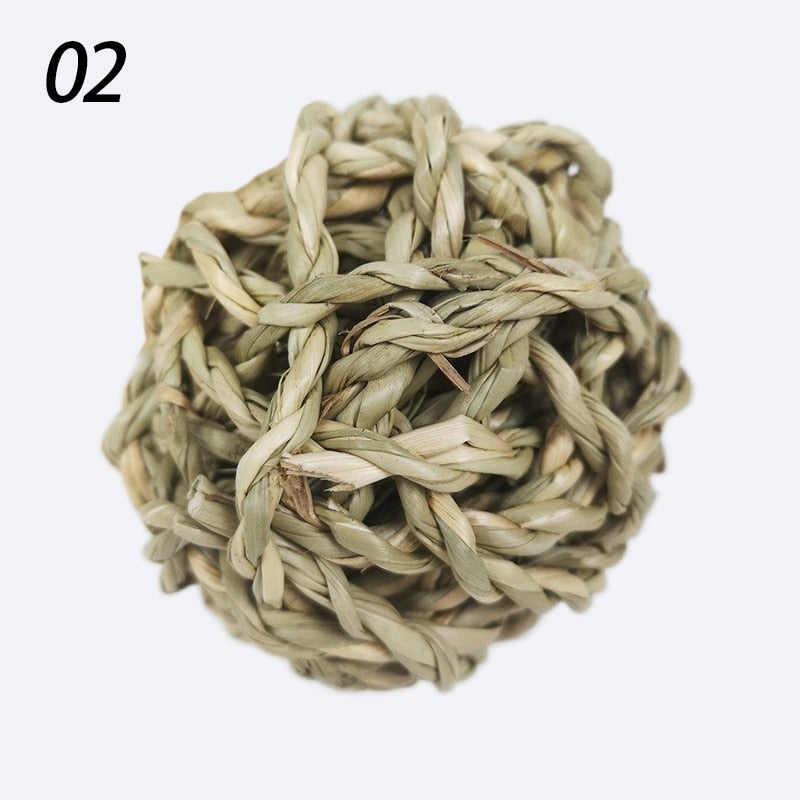 Natural Grass Made Chew And Scratch Ball For Small Pets(Size: 7cm)