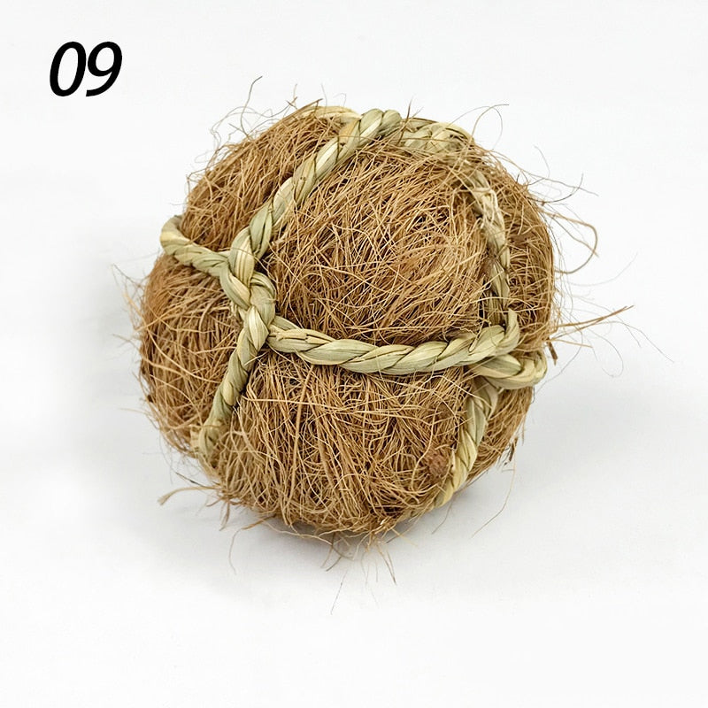 Natural Grass Made Chew And Scratch Ball For Small Pets(Size: 7cm)