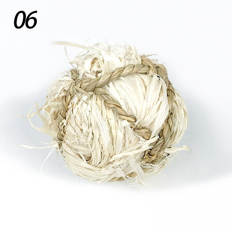 Natural Grass Made Chew And Scratch Ball For Small Pets(Size: 7cm)