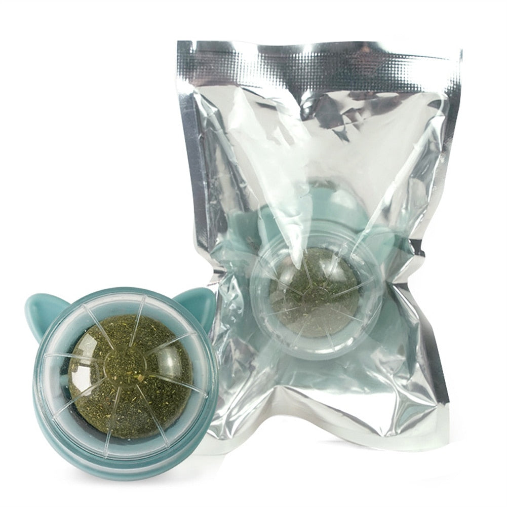 100% All Natural Catnip Wall Ball to Clean Mouths & Promote Digestion